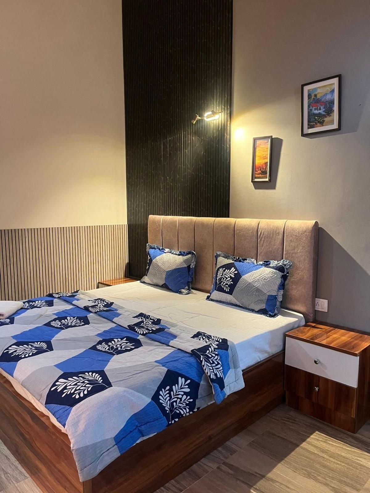 Studio Apartment In Greater Noida Exterior photo